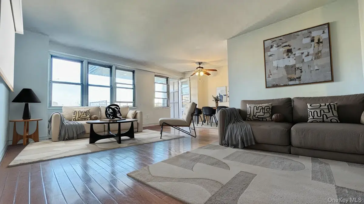 43-10 Kissena Boulevard #7J, Flushing, NY 11355 - Image #1