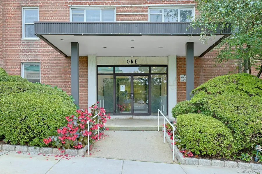 1 Oakridge Place #2k, Eastchester, NY 10709 - Image #3
