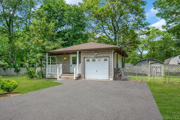 193 Shinnecock Avenue, Mastic, NY 11950