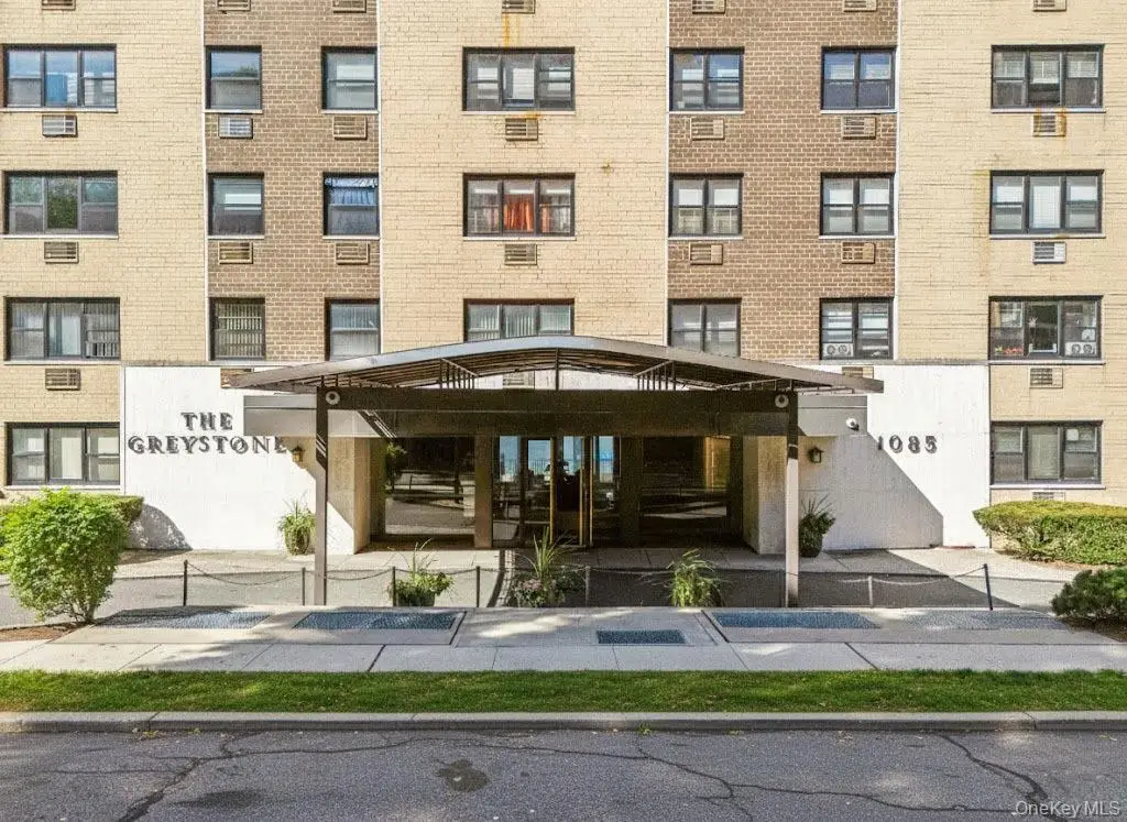 1085 Warburton Avenue #120, Yonkers, NY 10701 - Image #1