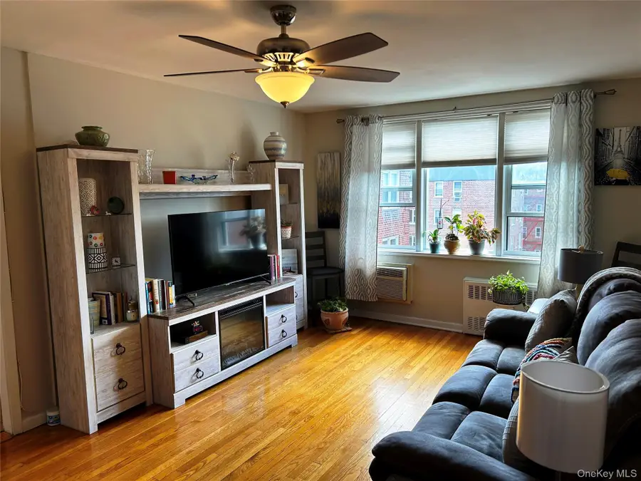 2 Sadore Lane #7N, Yonkers, NY 10710 - Image #2