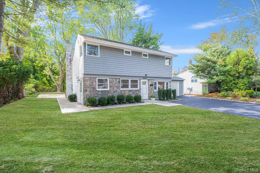 11 Lucille Lane, Commack, NY 11725 - Image #3