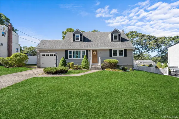 98 Paula Boulevard, Selden, NY 11784