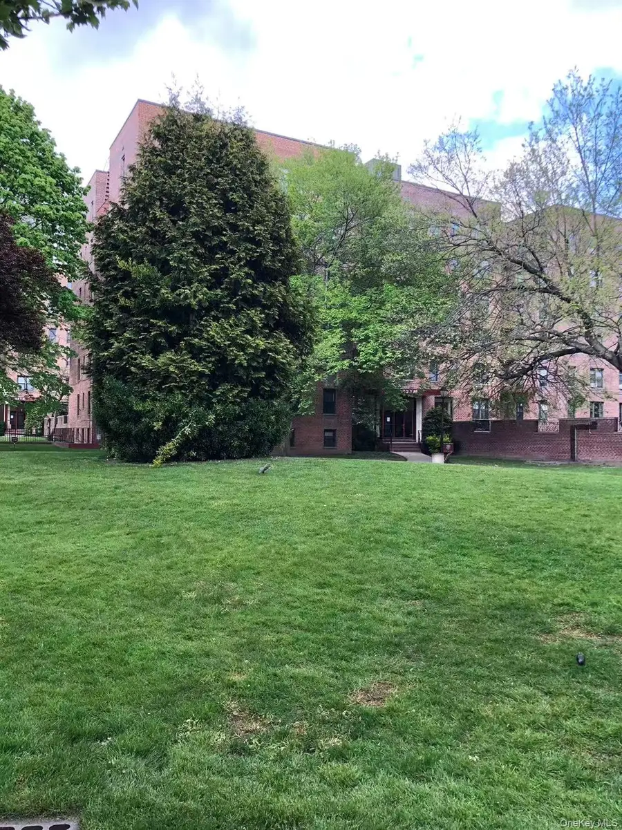 150-25 72 Nd Road #1L, Flushing, NY 11367 - Image #3