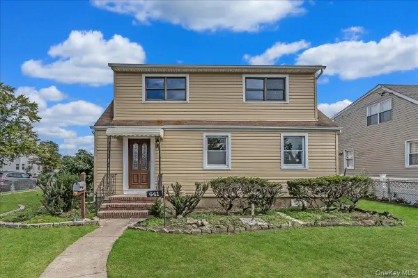 641 Lowell Road, Uniondale, NY 11553