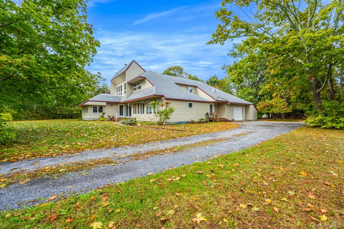 150 Montauk Highway, Westhampton, NY 11977 - Image #1