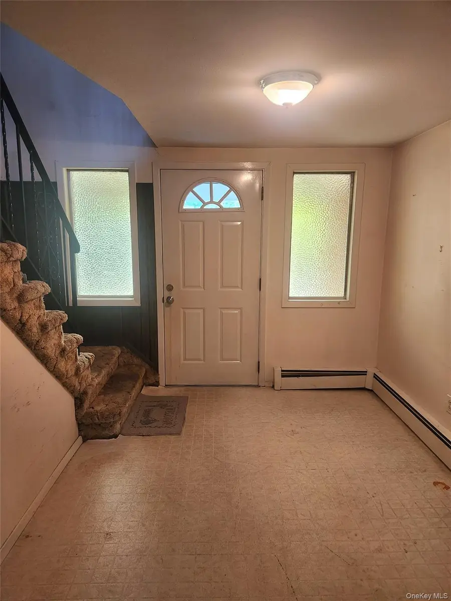 47 15th Avenue, West Babylon, NY 11704 - Image #2