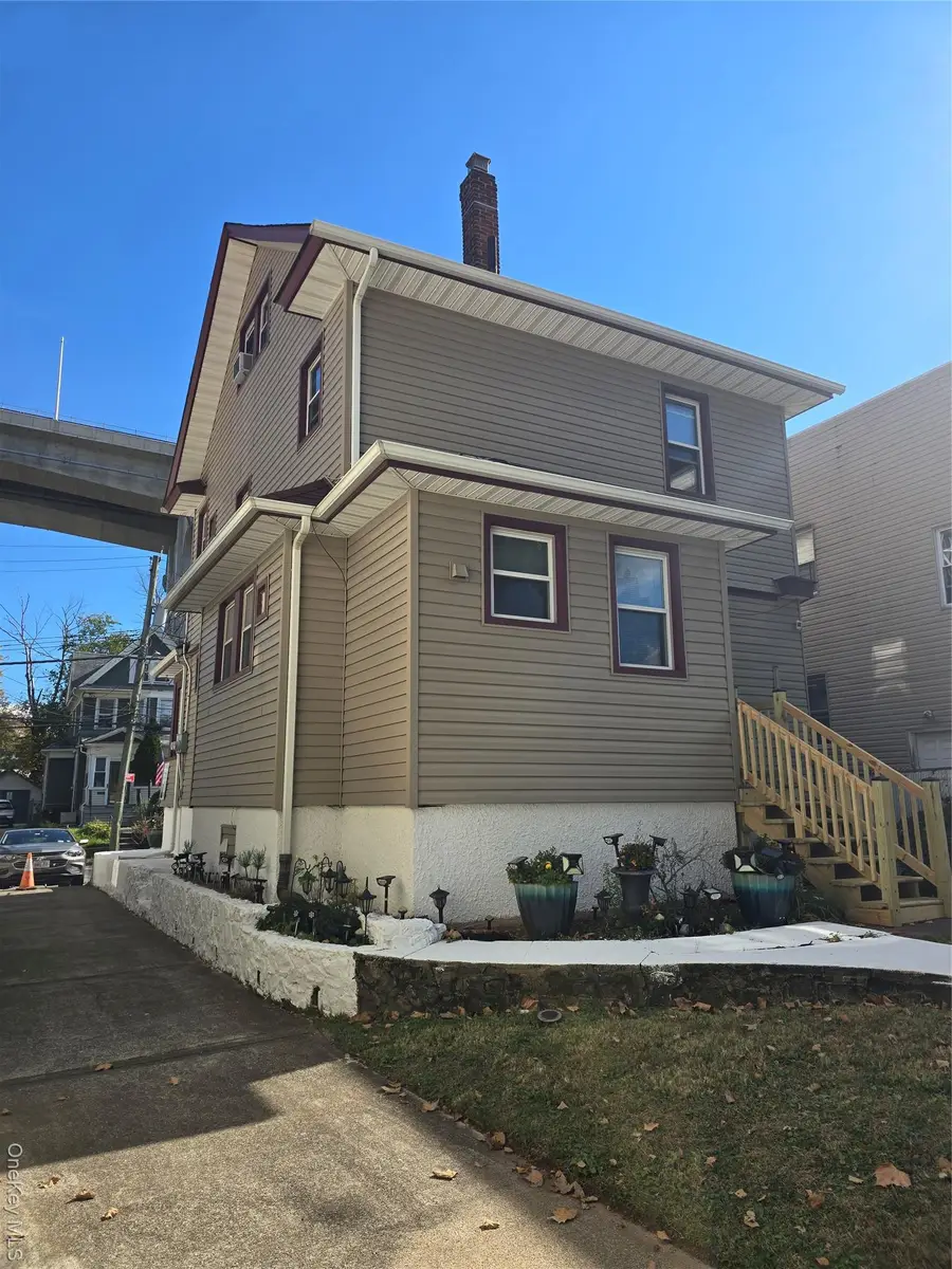 28 Morningstar Road, Staten Island, NY 10303 - Image #2