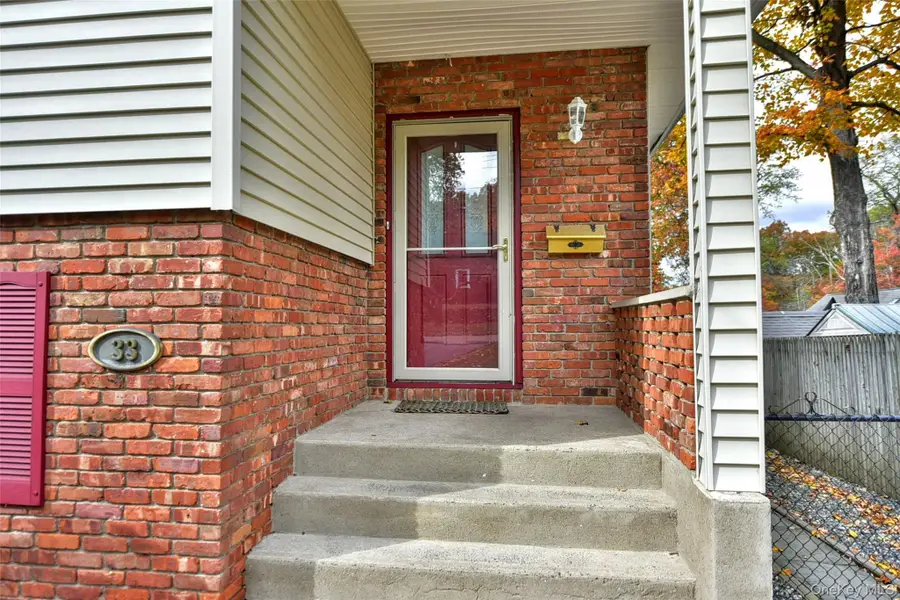 33 S Hillcrest Road, Suffern, NY 10901 - Image #2