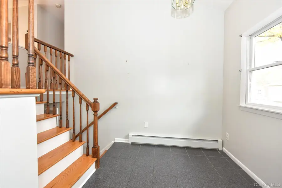 33 S Hillcrest Road, Suffern, NY 10901 - Image #3