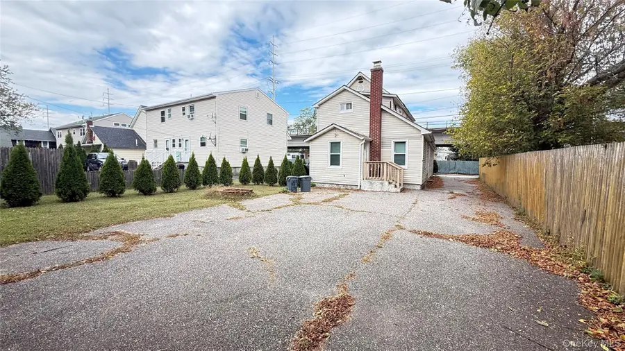 49 Railroad Avenue, Amityville, NY 11701 - Image #2