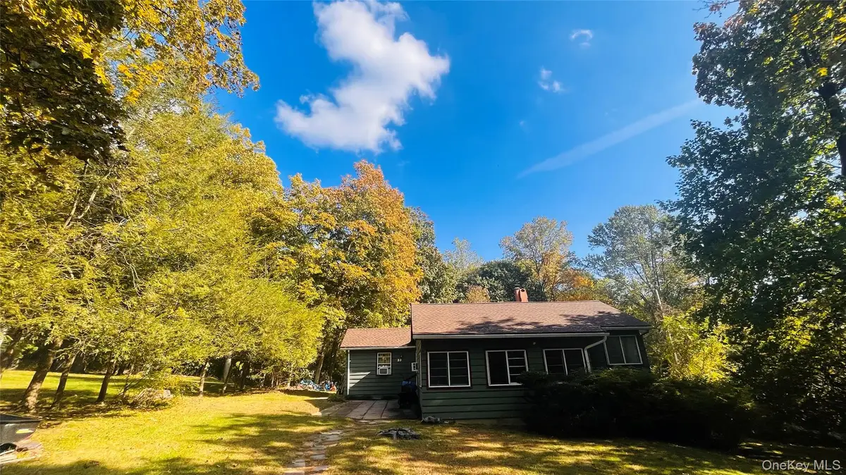 33 Baron De Hirsch Road, Crompond, NY 10517 - Image #1