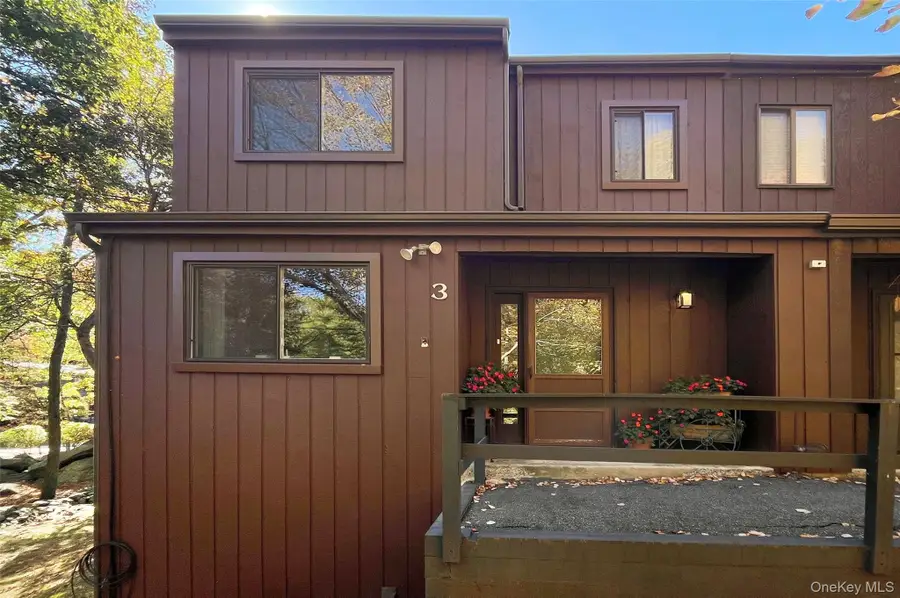 3 Laurel Court, Highland Mills, NY 10930 - Image #2