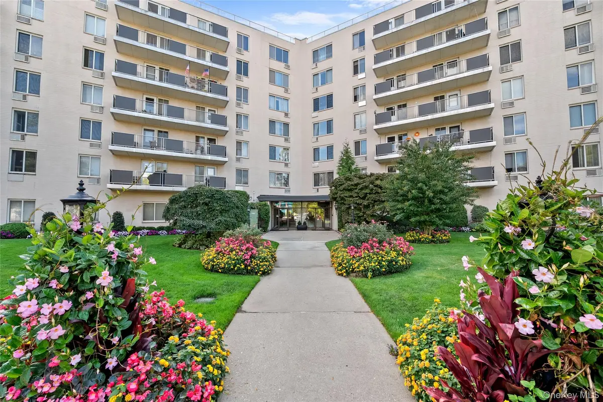 135 Post Avenue #6O, Westbury, NY 11590 - Image #1