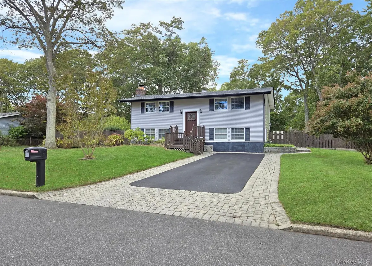 8 Stalker Lane, Setauket, NY 11733 - Image #1