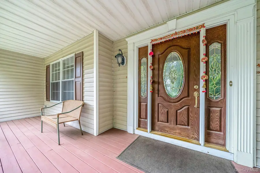 36 Vanderbilt Avenue, Saint James, NY 11780 - Image #3