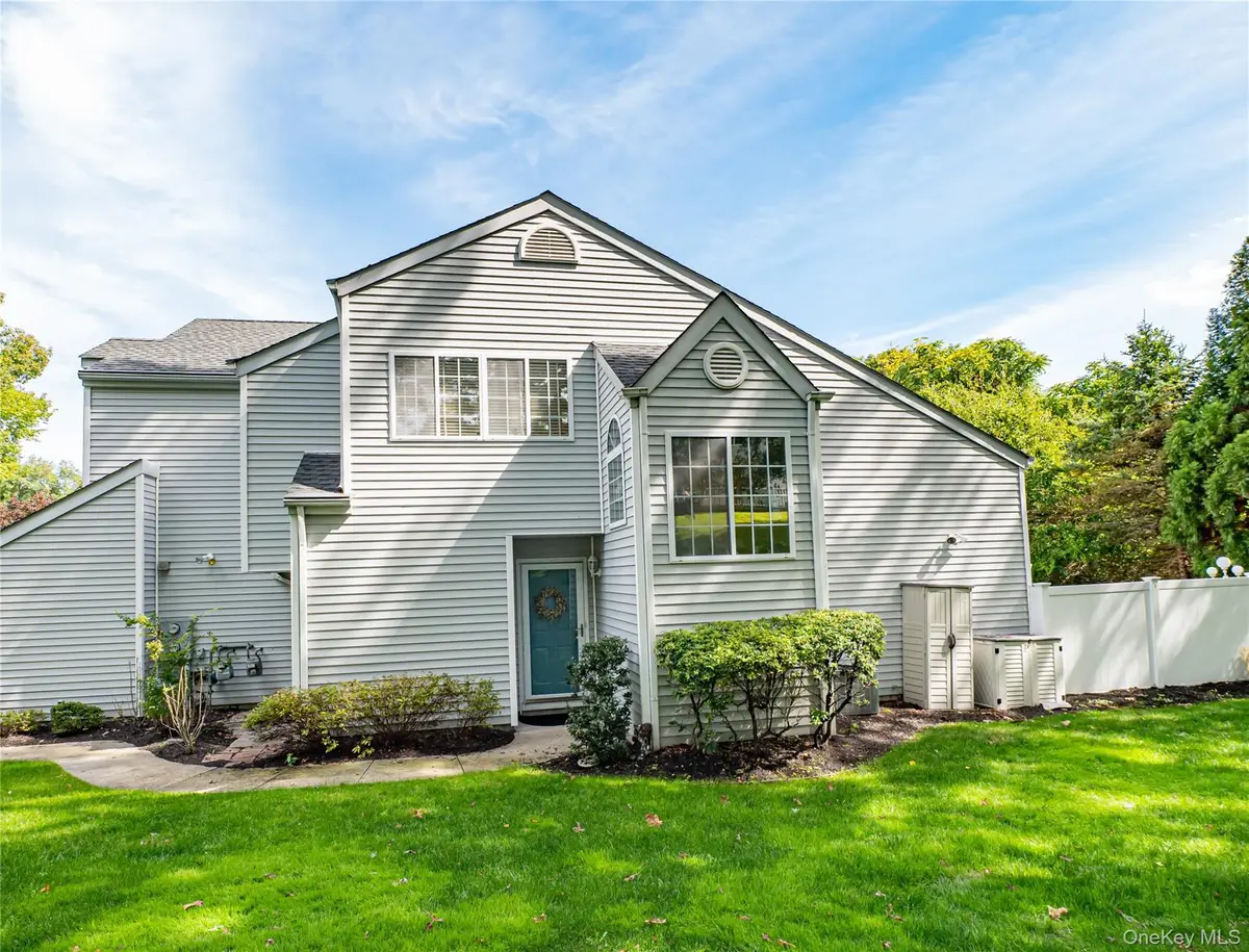 18 Beekman Place, Islandia, NY 11749 - Image #1