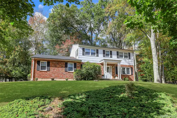 8 Liberty Circle, New City, NY 10956