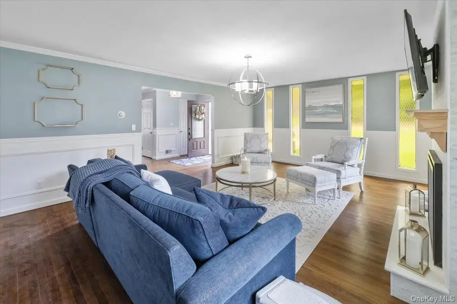 107 Tennyson Drive, Nanuet, NY 10954 - Image #3