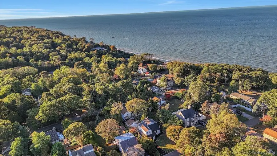 30 Dogwood Road, Rocky Point, NY 11778 - Image #2