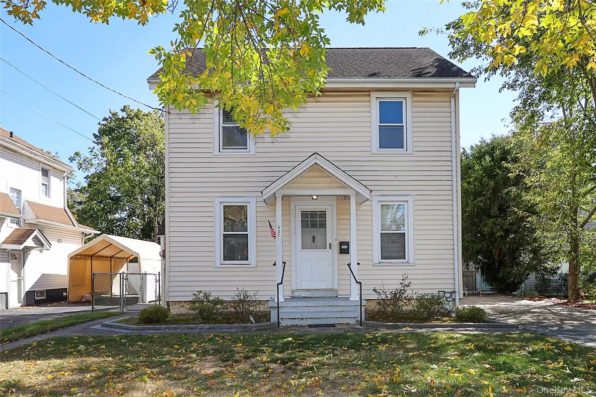 437 Ray Street, Freeport, NY 11520 - Image #1