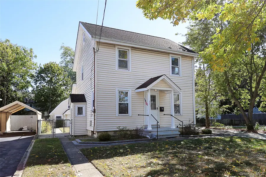 437 Ray Street, Freeport, NY 11520 - Image #2