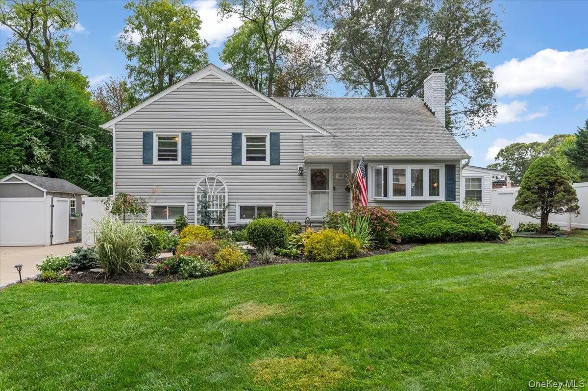 86 E 24th Street, Huntington Station, NY 11746 - Image #1