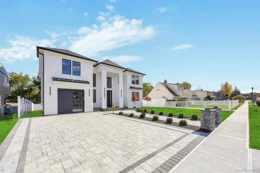 9 Short Lane, Levittown, NY 11756 - Image #2