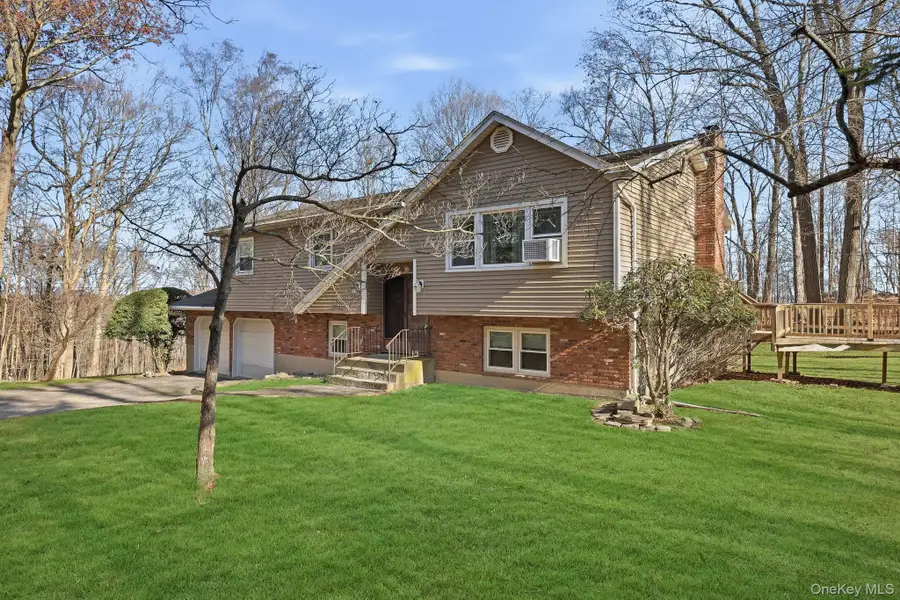 42 Bayberry Hill Road, Mahopac, NY 10541 - Image #2