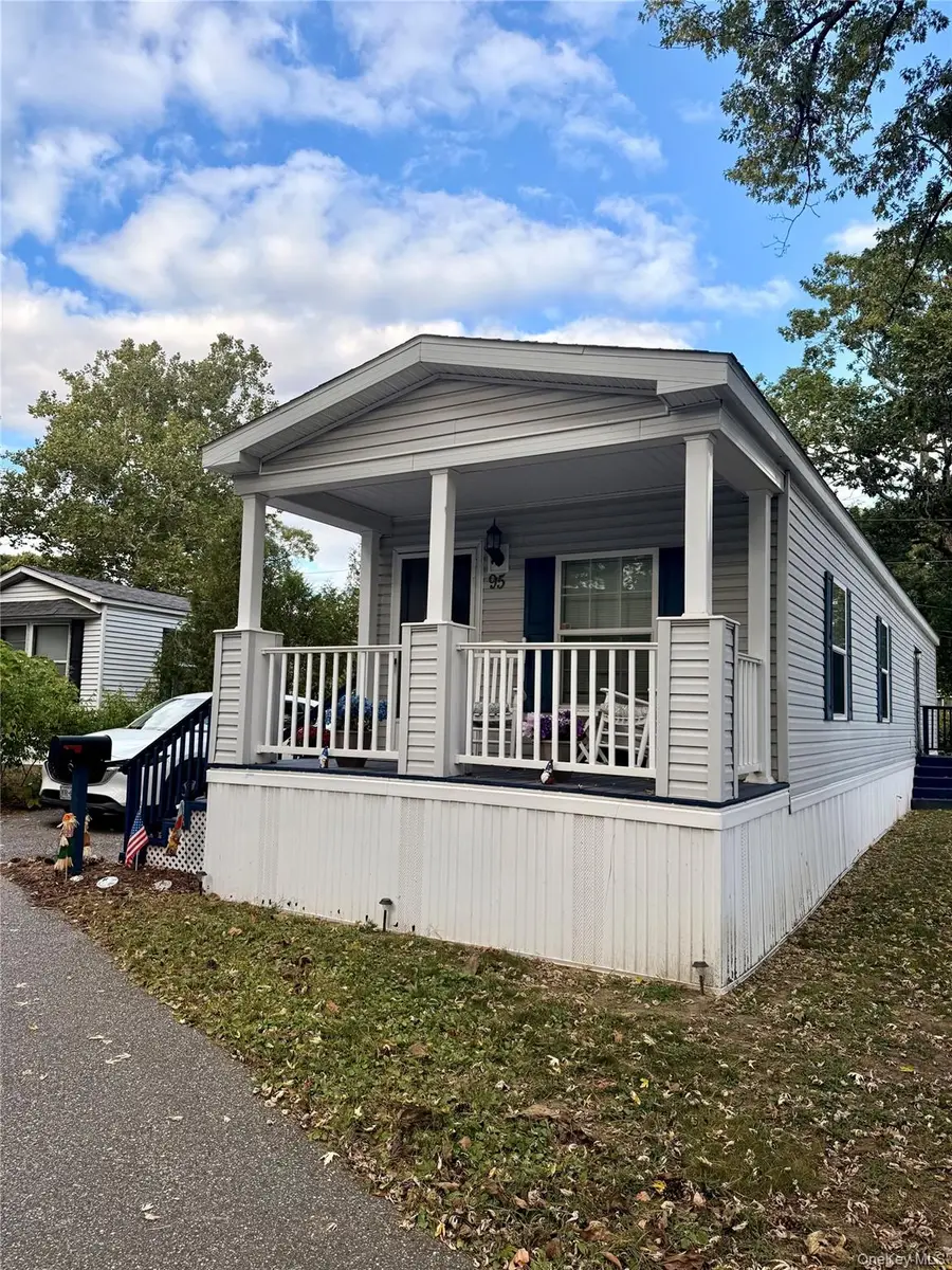 37 Hubbard Avenue #95, Riverhead, NY 11901 - Image #2