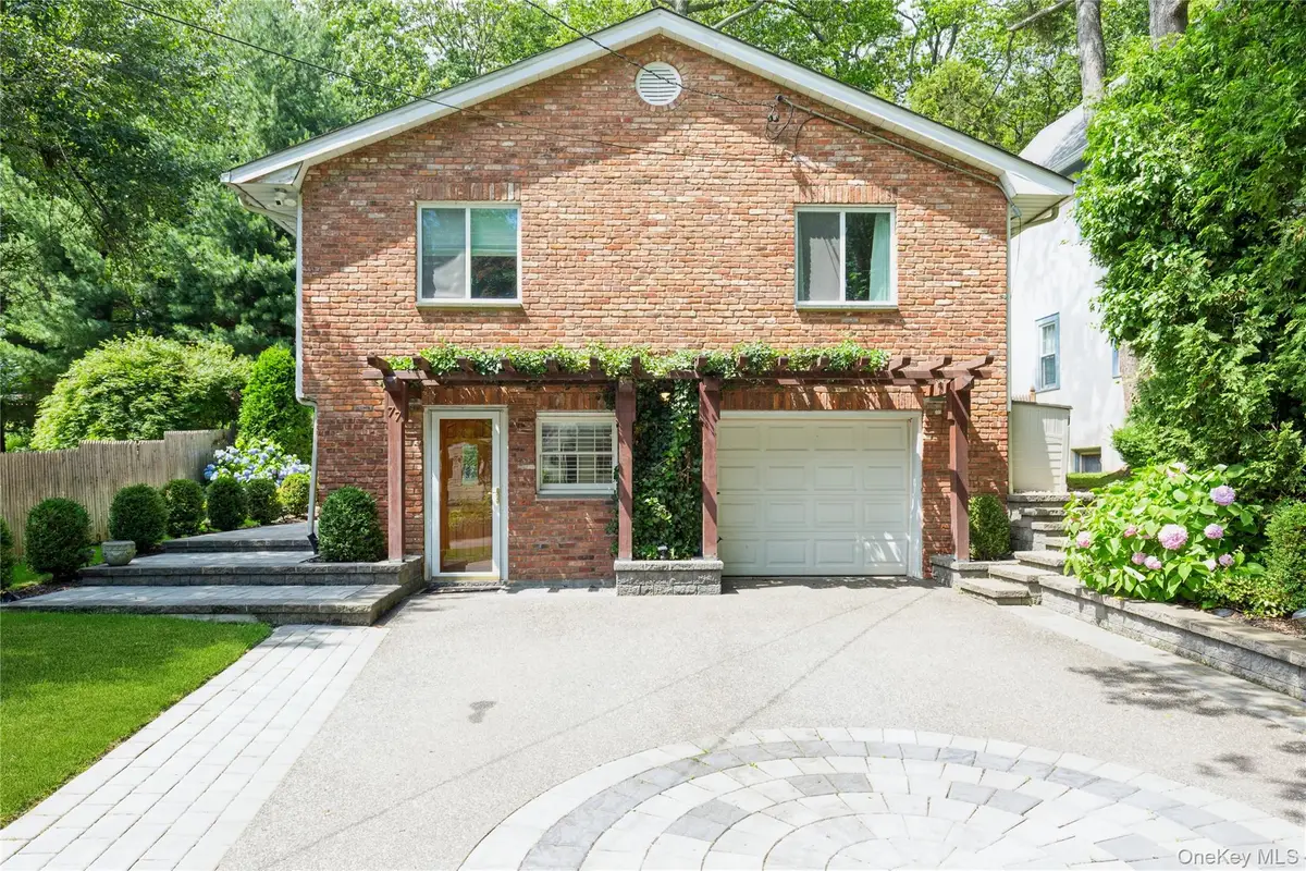 77 Abbott Drive, Halesite, NY 11743 - Image #1