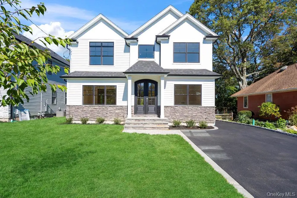 51 Netz Place, Albertson, NY 11507 - Image #1