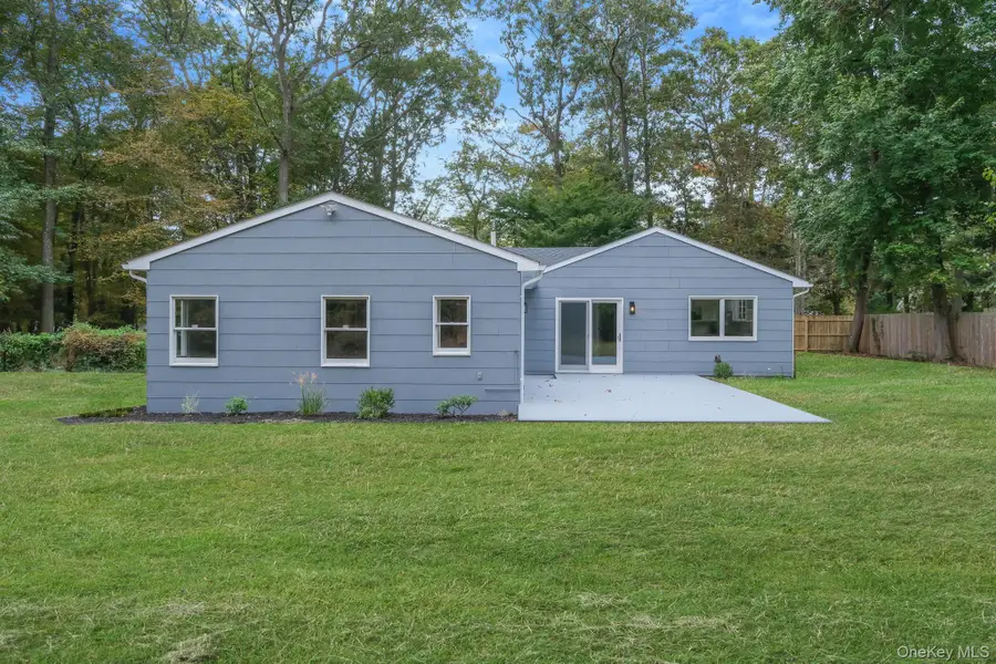 11 Wildwood Road, Ridge, NY 11961 - Image #3