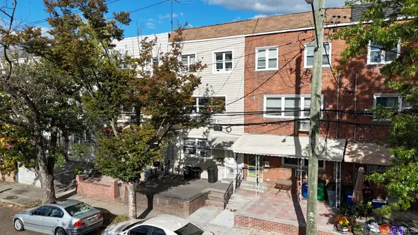 184 Kearney Avenue, Bronx, NY 10465