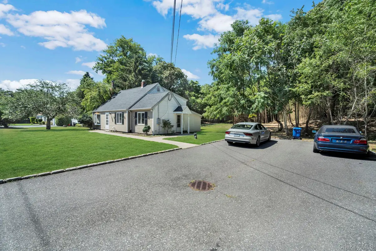 26 Lindner, Smithtown, NY 11787 - Image #1