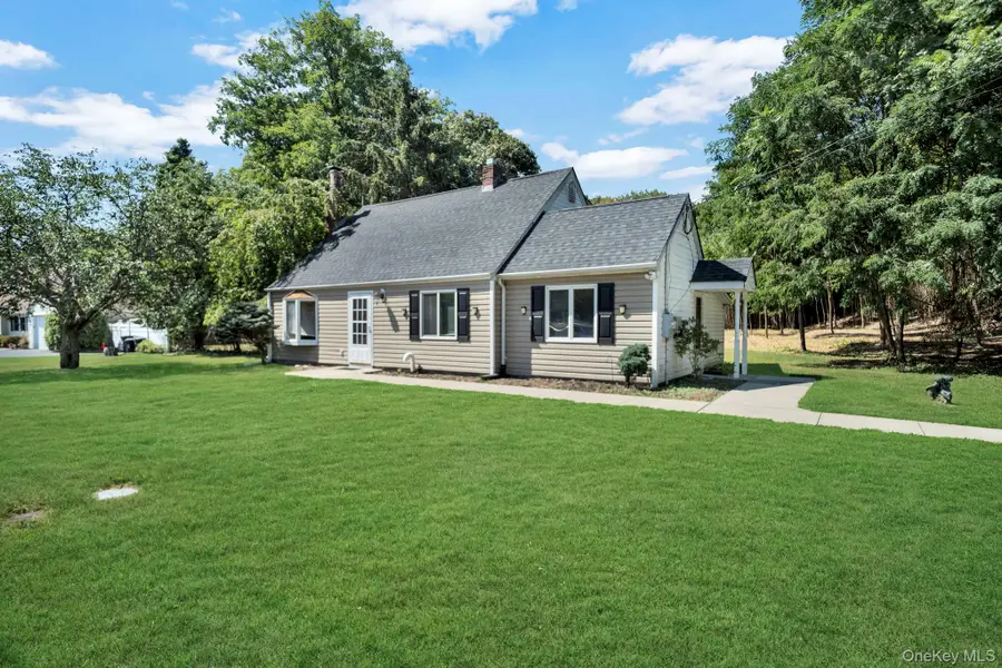 26 Lindner, Smithtown, NY 11787 - Image #2