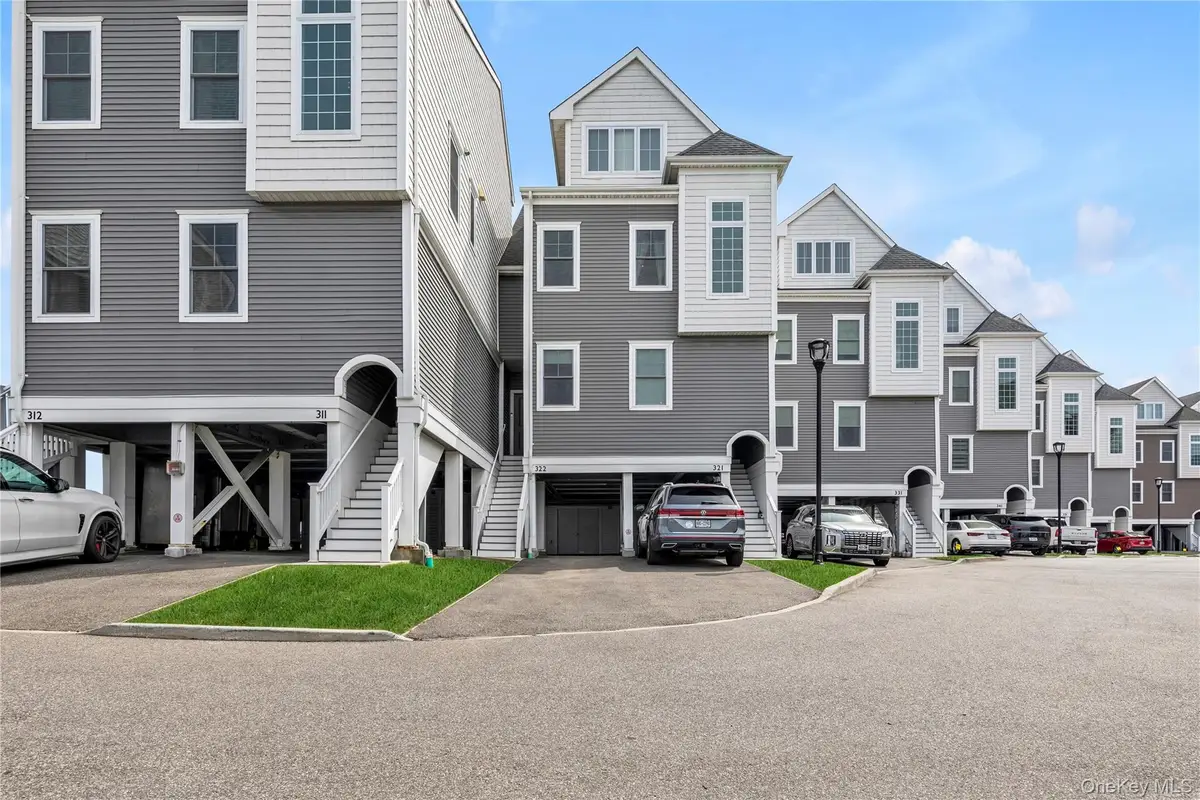 322 Marina Point, East Rockaway, NY 11518 - Image #1