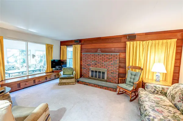 562 Old Bridge Road, Northport, NY 11768