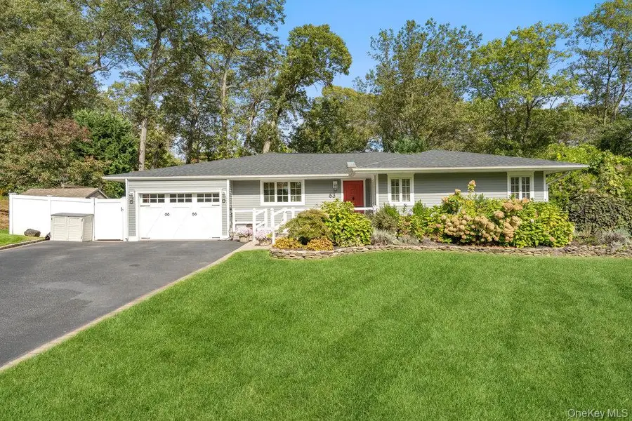 63 Ridge Drive, Plainview, NY 11803 - Image #2