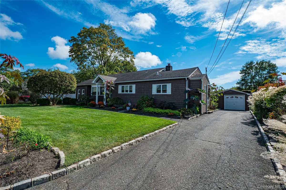 60 White Street, North Babylon, NY 11703 - Image #1