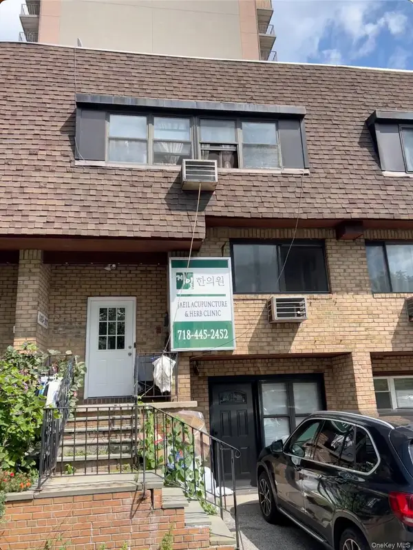 143-27 Roosevelt Avenue, Flushing, NY 11354