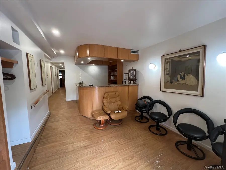 143-27 Roosevelt Avenue, Flushing, NY 11354 - Image #2