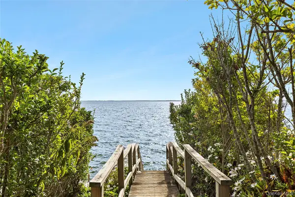 5875 Peconic Bay Boulevard, Laurel, NY 11948