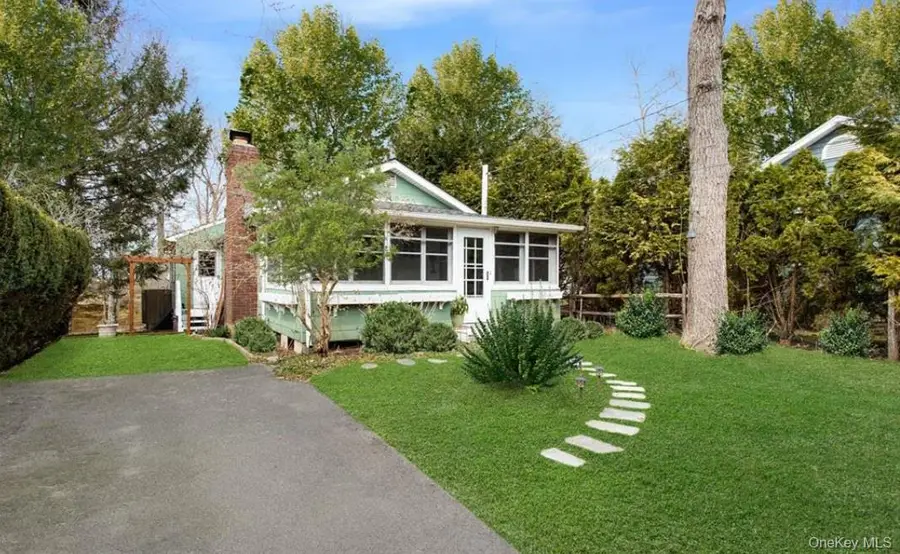 5875 Peconic Bay Boulevard, Laurel, NY 11948 - Image #2