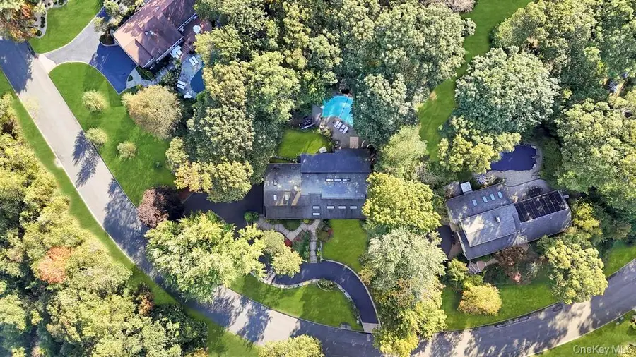 30 Fox Hollow Ridings Road, Northport, NY 11768 - Image #3