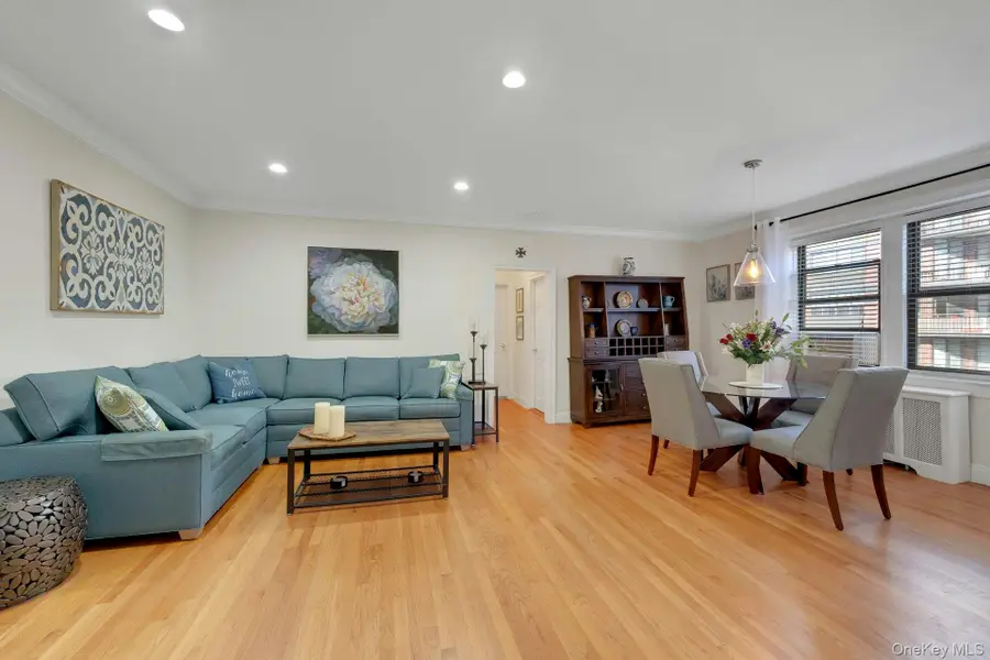 68 E Hartsdale Avenue #5M, Hartsdale, NY 10530 - Image #2