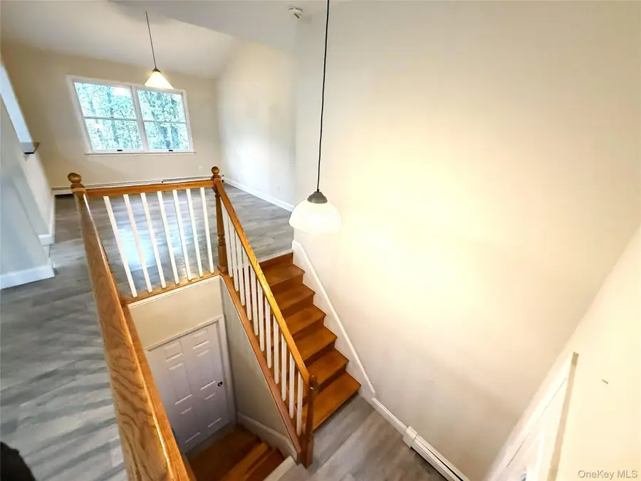 307 S Bicycle Path, Farmingville, NY 11738 - Image #3