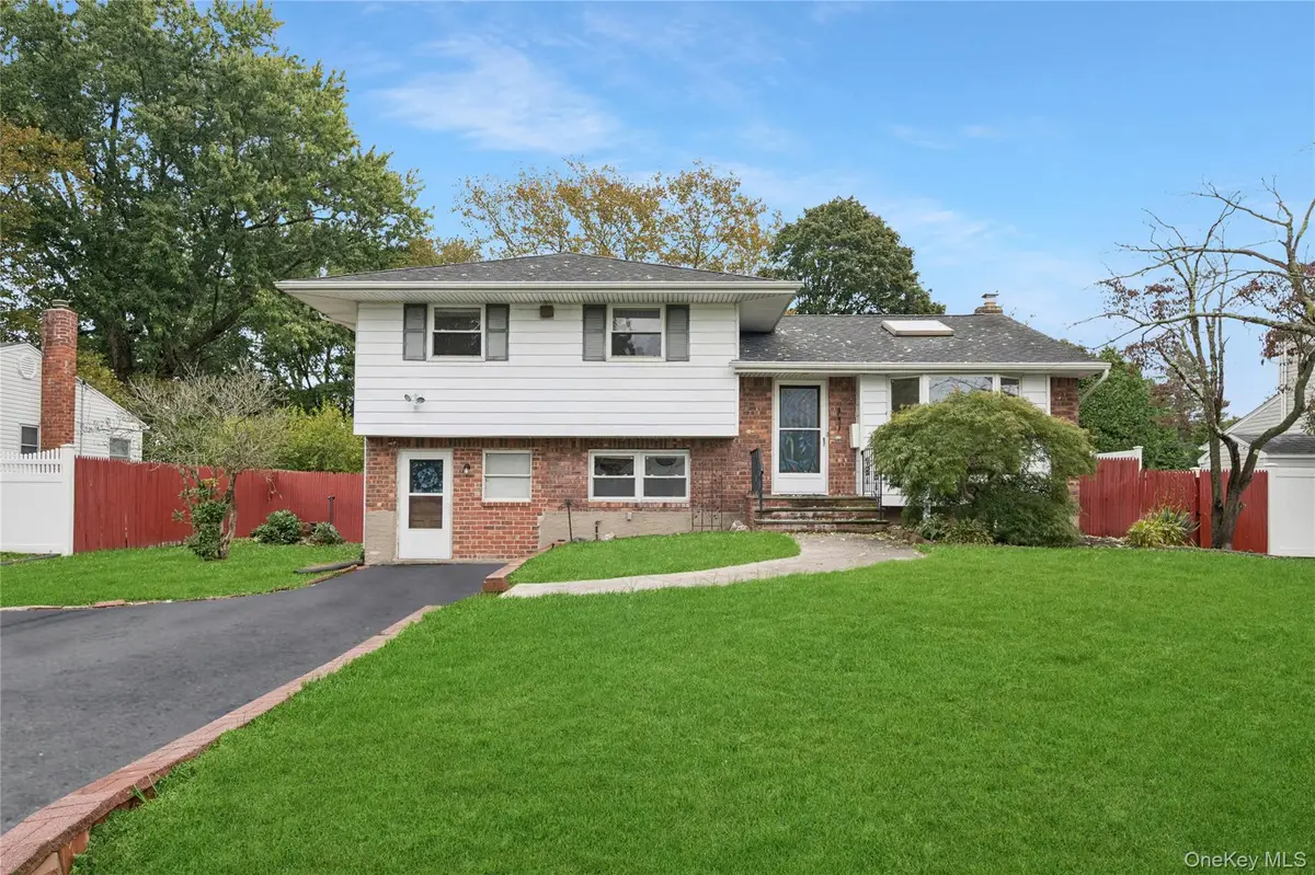 11 Montrose Drive, Commack, NY 11725 - Image #1
