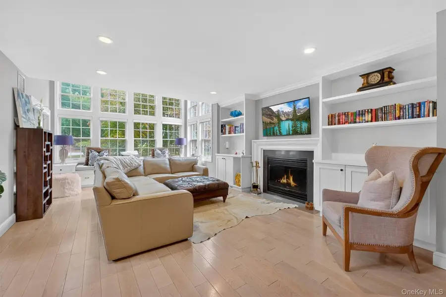 16 Nottingham Way, Mahopac, NY 10541 - Image #2