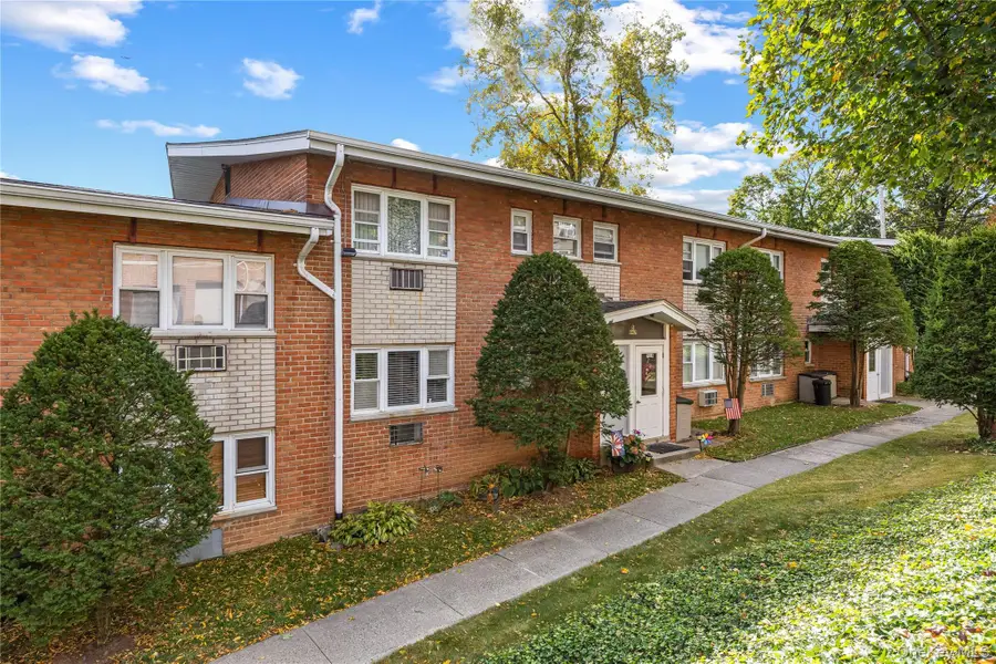 667 Pelham Rd. Road #B5, New Rochelle, NY 10805 - Image #2